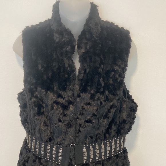 Gianni Bini Black Faux Fur Vest with Silver Stud Waistband Size Medium - Picture 2 of 6